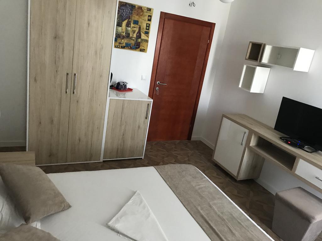 Apartments Stanaj Ulcinj Exterior photo